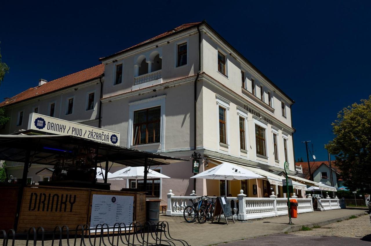 Grandhotel Sluchatko - Ex Zamecky Hotel Vranov nad Dyji Exterior photo