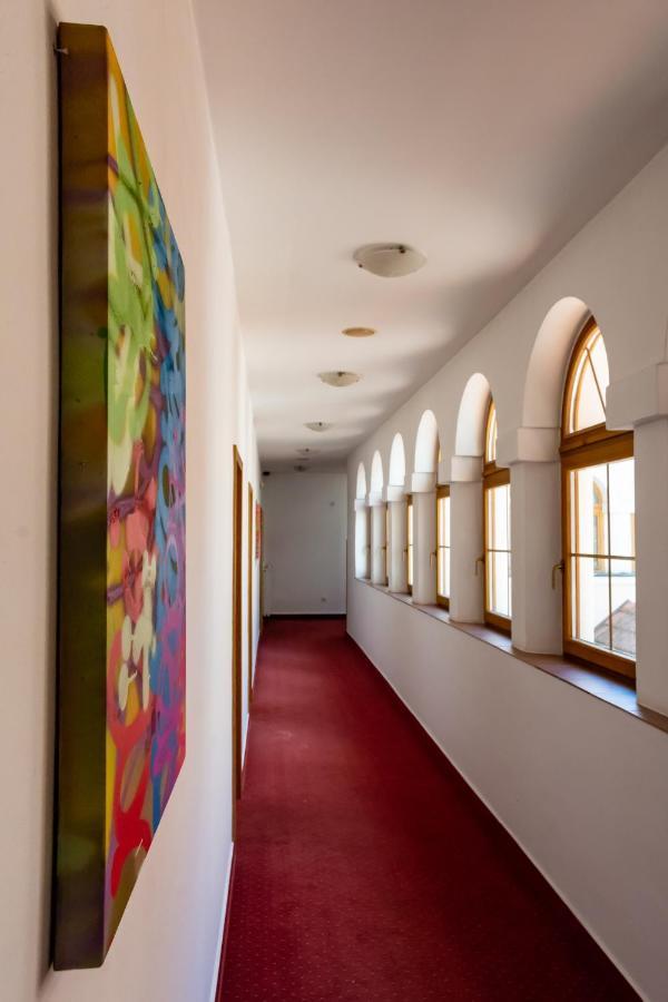 Grandhotel Sluchatko - Ex Zamecky Hotel Vranov nad Dyji Exterior photo