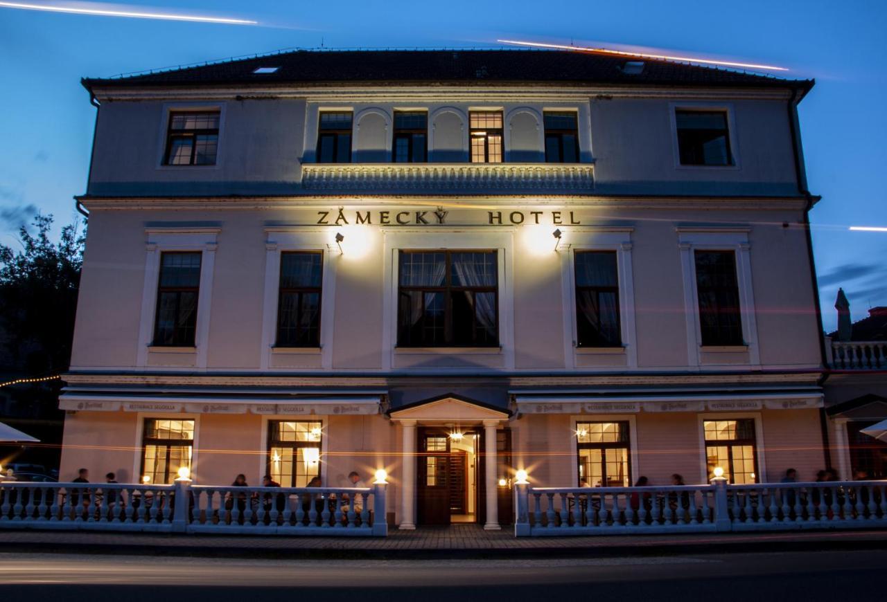 Grandhotel Sluchatko - Ex Zamecky Hotel Vranov nad Dyji Exterior photo